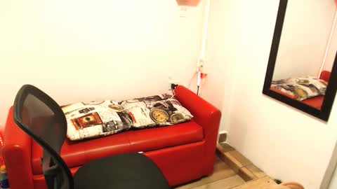 Snapshot of monserrat_diva chatting on 11-01-25, 10:23 monserrat_diva online show from 11-01-25, 10:23