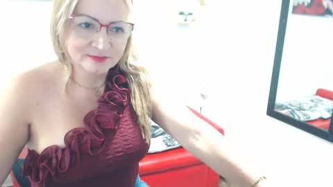 Snapshot of monserrat_diva chatting on 11-25-25, 06:52 monserrat_diva online show from 11-25-25, 06:52