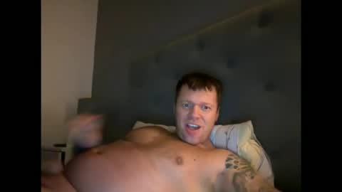 Snapshot of monster_d_ chatting on 10-17-25, 02:37 Monster D online show from 10-17-25, 02:37