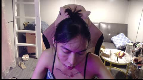 ELYSE A SIMPLE GIRL online show from 04-23-26, 12:29