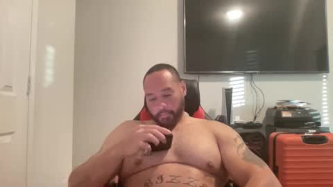 Snapshot of monsterdom9 chatting on 03-16-26, 01:15 monsterdom9 online show from 03-16-26, 01:15