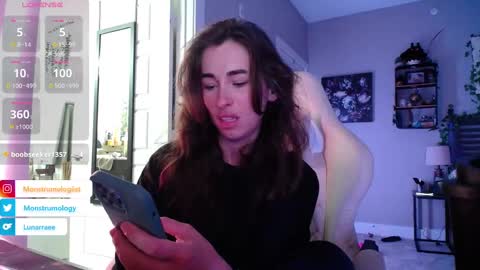 Lydia Mooney online show from 12-05-24, 01:03