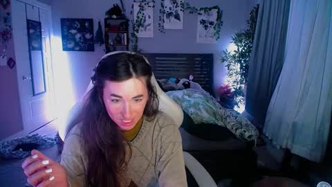 Lydia Mooney online show from 02-22-25, 01:11