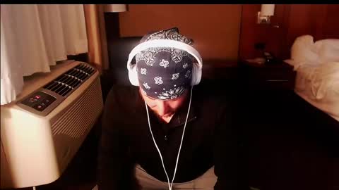 Snapshot of montana6897 chatting on 03-04-25, 05:11 Kingalby817 online show from 03-04-25, 05:11