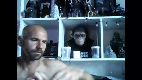 Snapshot of montmasse chatting on 05-22-26, 06:35 montmasse online show from 05-22-26, 06:35