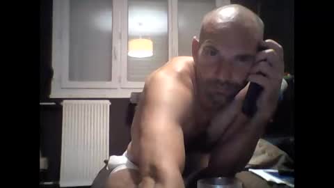 Snapshot of montmasse chatting on 06-05-26, 08:47 montmasse online show from 06-05-26, 08:47
