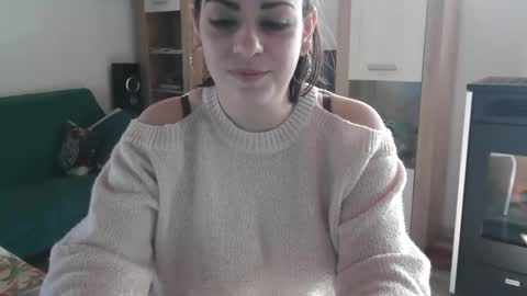 Snapshot of montserrat123 chatting on 02-12-25, 11:29 Monse online show from 02-12-25, 11:29