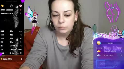 Snapshot of montserrat123 chatting on 02-19-25, 07:16 Monse online show from 02-19-25, 07:16