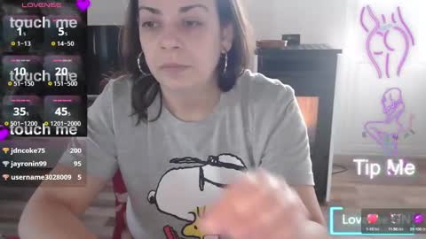 Snapshot of montserrat123 chatting on 02-27-25, 10:59 Monse online show from 02-27-25, 10:59