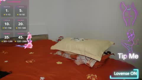 Snapshot of montserrat123 chatting on 03-11-25, 07:37 Monse online show from 03-11-25, 07:37