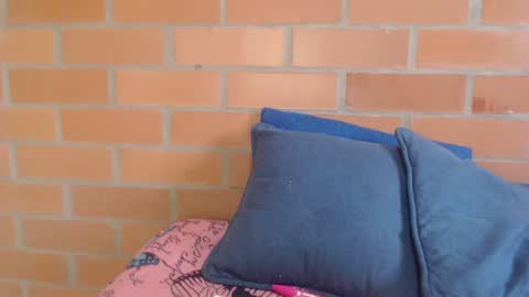 Luisa online show from 06-16-26, 01:47