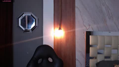 Snapshot of moon_and_fire_ chatting on 05-21-26, 05:36 moon_and_fire_ online show from 05-21-26, 05:36