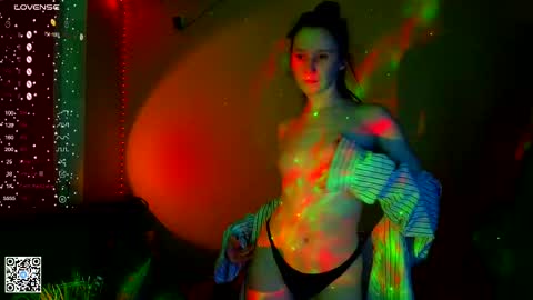 Lola online show from 03-05-25, 05:50