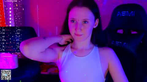 Lola online show from 03-06-25, 07:47