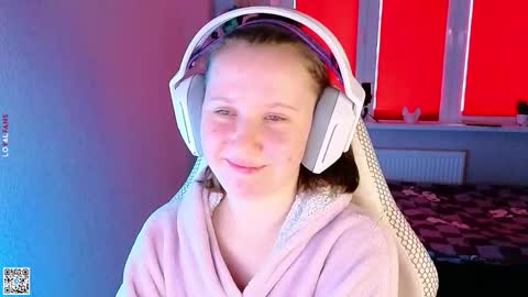 Lola online show from 09-30-25, 11:48