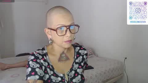 Snapshot of moon_cat85 chatting on 01-19-25, 03:10 Luna online show from 01-19-25, 03:10