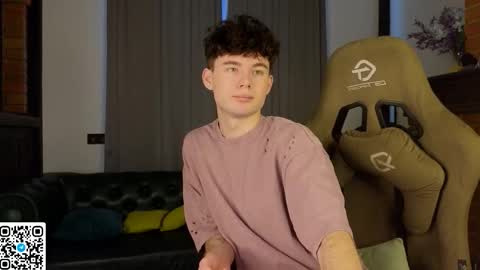 moon_gloww online show from 03-10-26, 04:50