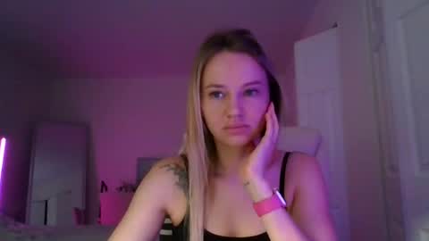 moon_light_girl online show from 06-13-26, 11:30