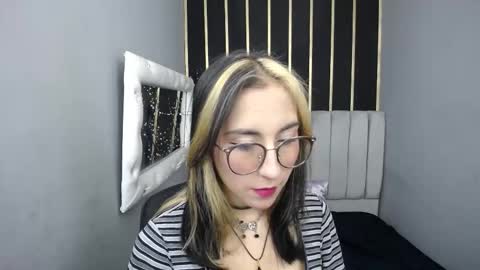 Snapshot of moon_shut chatting on 03-13-26, 12:34 MOON SHUT online show from 03-13-26, 12:34