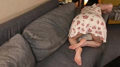 Snapshot of moon_sonata chatting on 02-16-26, 11:01 Kate Moon online show from 02-16-26, 11:01