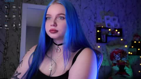 Snapshot of moon_valkyriie chatting on 12-09-24, 10:22 Emilia online show from 12-09-24, 10:22