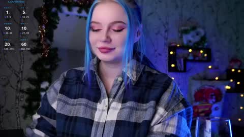 Snapshot of moon_valkyriie chatting on 12-30-24, 10:21 Emilia online show from 12-30-24, 10:21