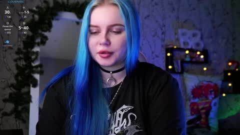 Snapshot of moon_valkyriie chatting on 01-20-25, 04:12 Emilia online show from 01-20-25, 04:12