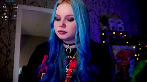 Snapshot of moon_valkyriie chatting on 02-07-25, 12:06 Emilia online show from 02-07-25, 12:06