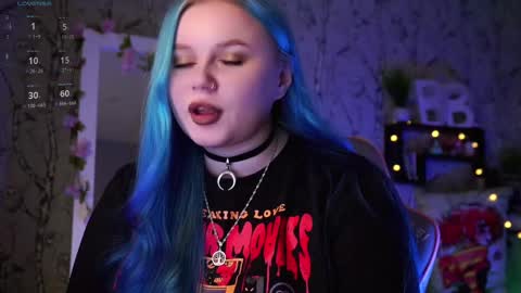 Snapshot of moon_valkyriie chatting on 02-21-25, 08:29 Emilia online show from 02-21-25, 08:29