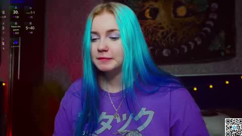 Snapshot of moon_valkyriie chatting on 02-27-25, 08:17 Emilia online show from 02-27-25, 08:17