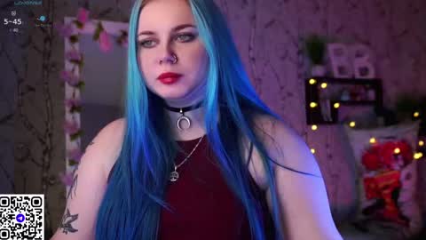 Snapshot of moon_valkyriie chatting on 02-28-25, 03:48 Emilia online show from 02-28-25, 03:48