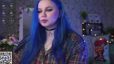 Snapshot of moon_valkyriie chatting on 03-09-25, 09:02 Emilia online show from 03-09-25, 09:02