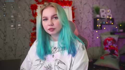 Snapshot of moon_valkyriie chatting on 10-02-25, 09:27 Emilia online show from 10-02-25, 09:27