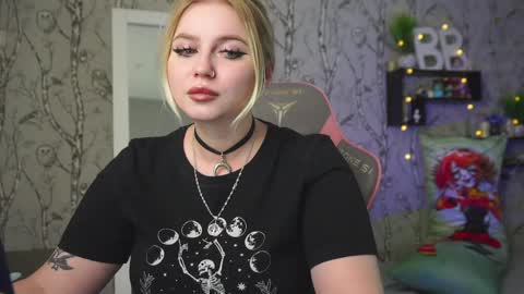 Emilia online show from 03-30-26, 09:32