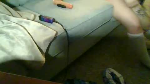 Snapshot of moonbutterfly94 chatting on 12-27-24, 08:45 moonbutterfly94 online show from 12-27-24, 08:45