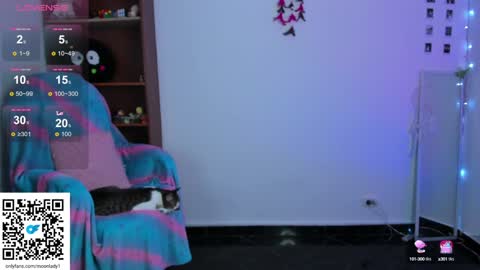 Snapshot of moonlady_ chatting on 01-27-25, 05:36 MOON  online show from 01-27-25, 05:36