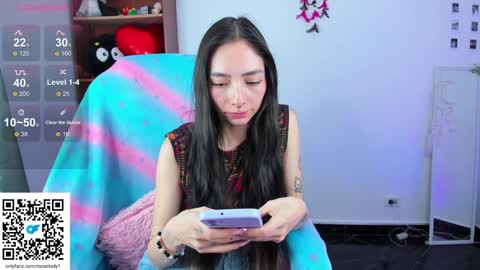 Snapshot of moonlady_ chatting on 01-29-25, 09:07 MOON  online show from 01-29-25, 09:07