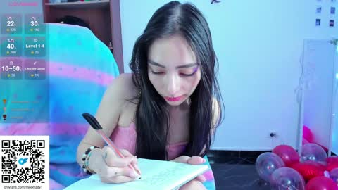 Snapshot of moonlady_ chatting on 02-03-25, 02:25 MOON  online show from 02-03-25, 02:25