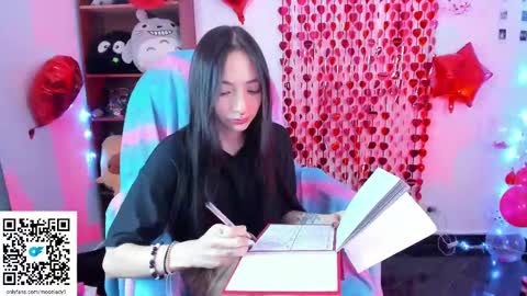 Snapshot of moonlady_ chatting on 02-21-25, 03:23 MOON  online show from 02-21-25, 03:23