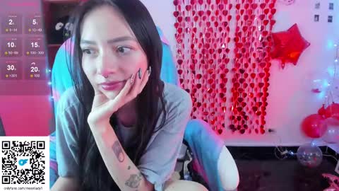 Snapshot of moonlady_ chatting on 02-24-25, 02:40 MOON  online show from 02-24-25, 02:40