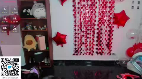 Snapshot of moonlady_ chatting on 02-25-25, 02:25 MOON  online show from 02-25-25, 02:25