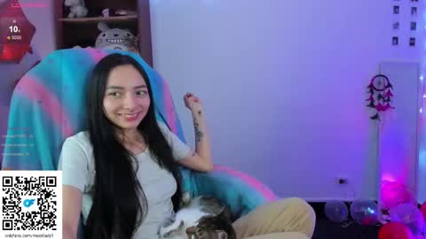Snapshot of moonlady_ chatting on 03-06-25, 07:25 MOON  online show from 03-06-25, 07:25