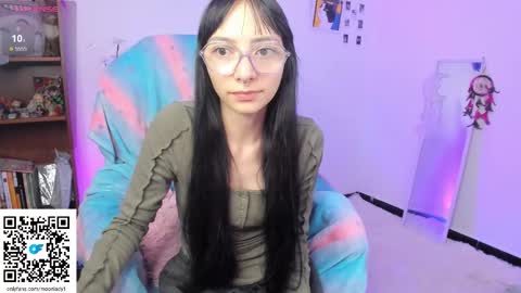 Snapshot of moonlady_ chatting on 10-02-25, 01:23 MOON  online show from 10-02-25, 01:23