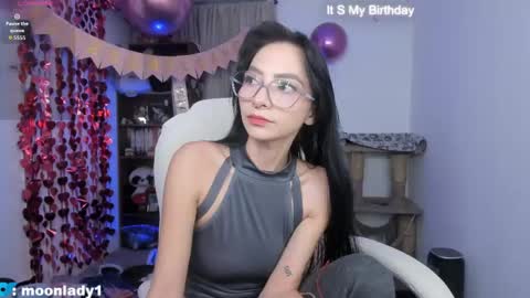 MOON  online show from 06-09-26, 12:00