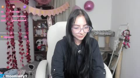 MOON  online show from 06-11-26, 02:33
