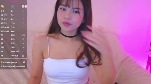 Snapshot of moonlight8_ chatting on 02-12-25, 01:16 LANA online show from 02-12-25, 01:16
