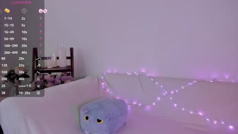 Snapshot of moonlight8_ chatting on 09-30-25, 11:26 LANA online show from 09-30-25, 11:26