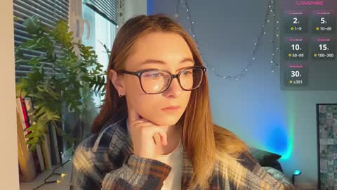 Snapshot of moonlight__lovers chatting on 01-18-25, 12:15 Dana online show from 01-18-25, 12:15