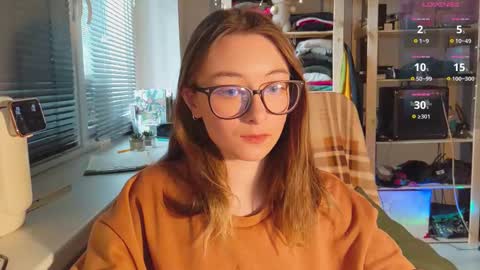 Snapshot of moonlight__lovers chatting on 02-10-25, 11:36 Dana online show from 02-10-25, 11:36