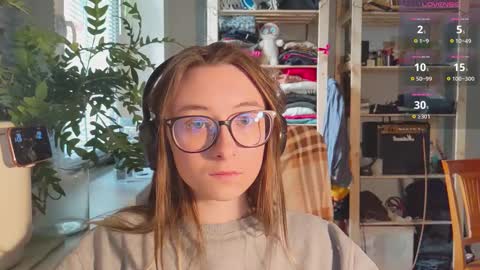 Snapshot of moonlight__lovers chatting on 02-14-25, 02:44 Dana online show from 02-14-25, 02:44